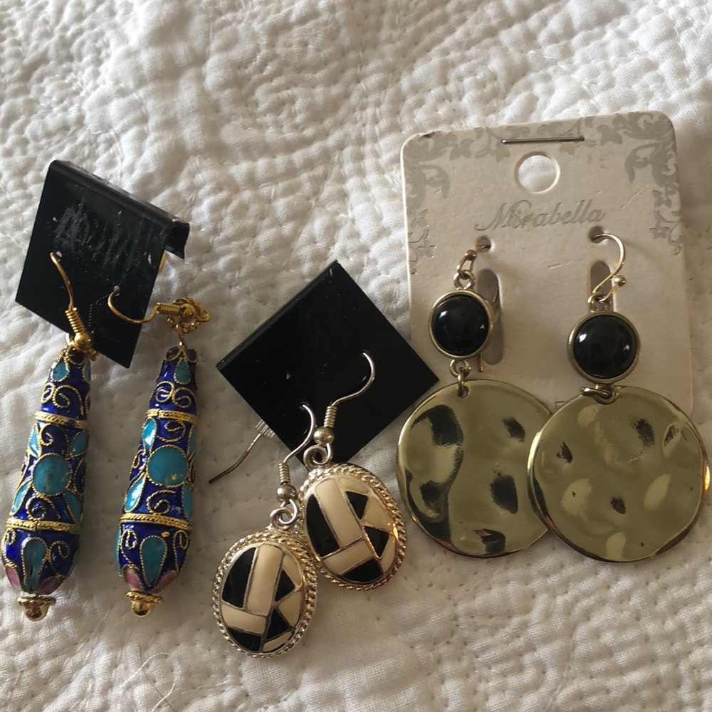 Bundle 3 pierced earrings